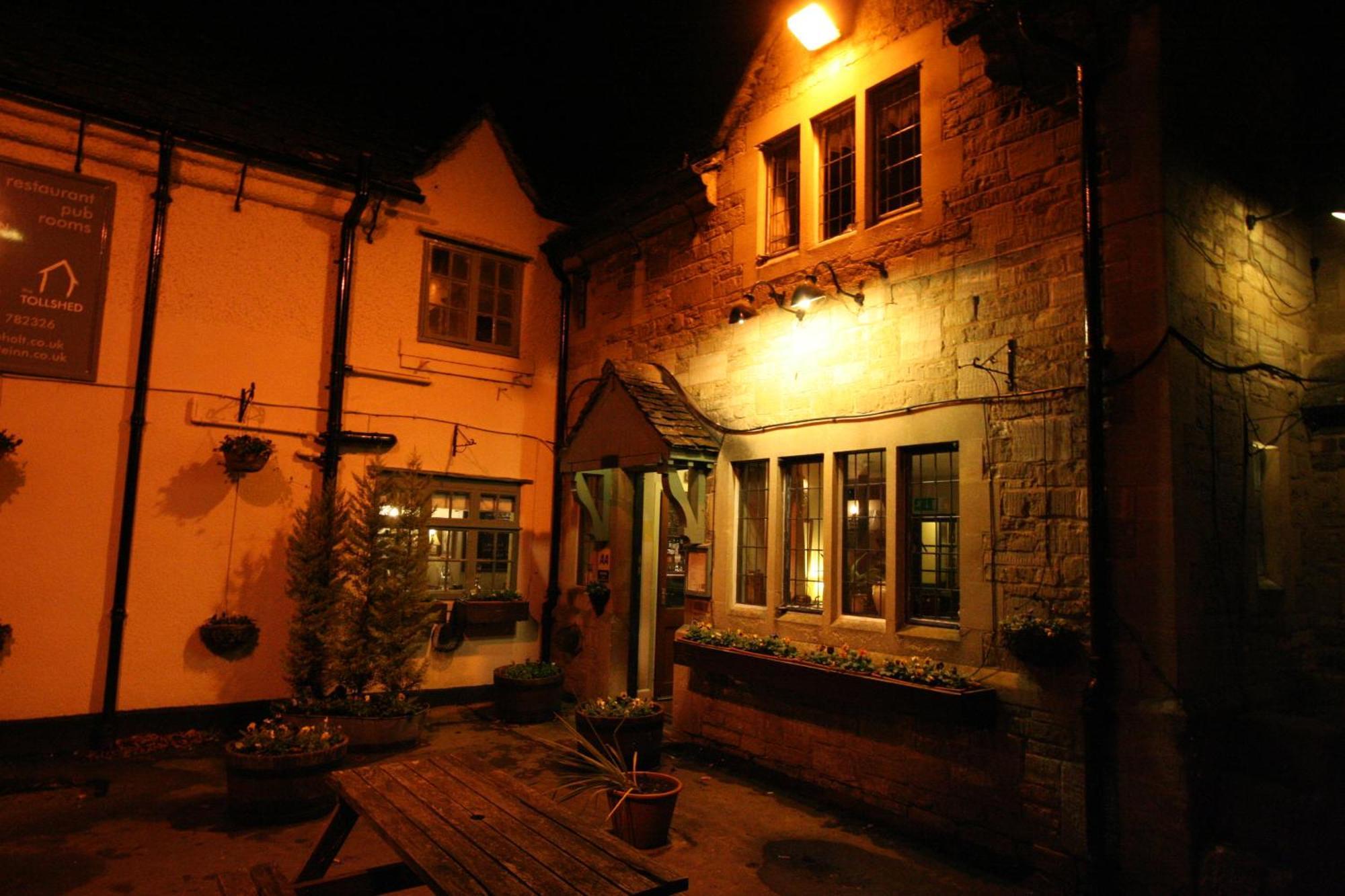 The Tollgate Inn Bradford-On-Avon Exterior foto